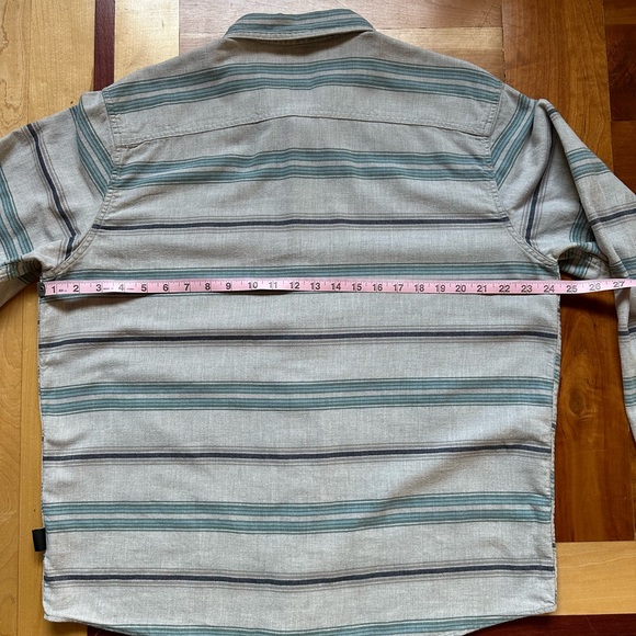 Patagonia Fjord flannel long sleeve button up organic cotton lightweight shirt - Picture 8 of 9